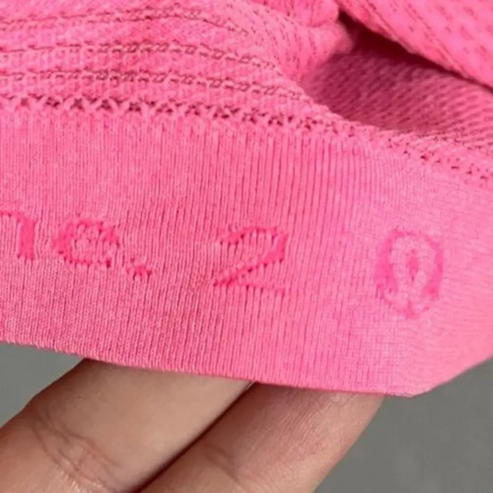 Lululemon Swiftly Racerback Tank in Pink Size US 2